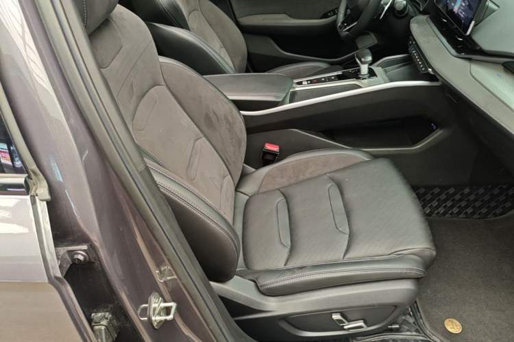 Used Geely Auto Preface 2024 2.0TD Xiaohan Edition Right Front Seat