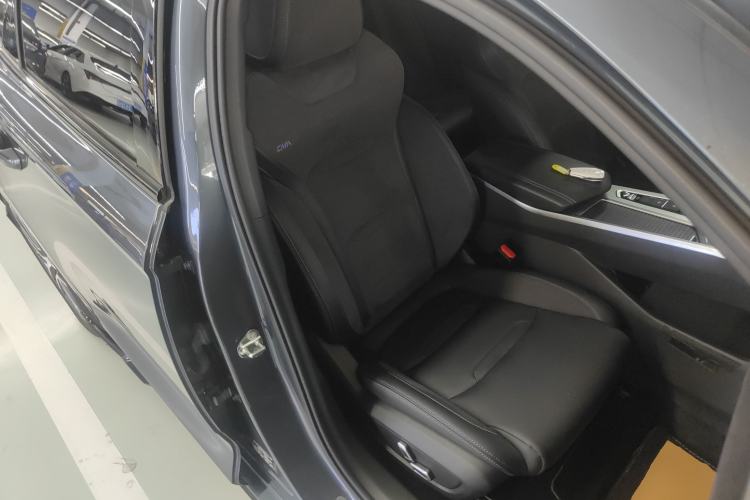 Used Geely Auto Preface 2024 2.0TD Qingyun Edition Right Front Seat