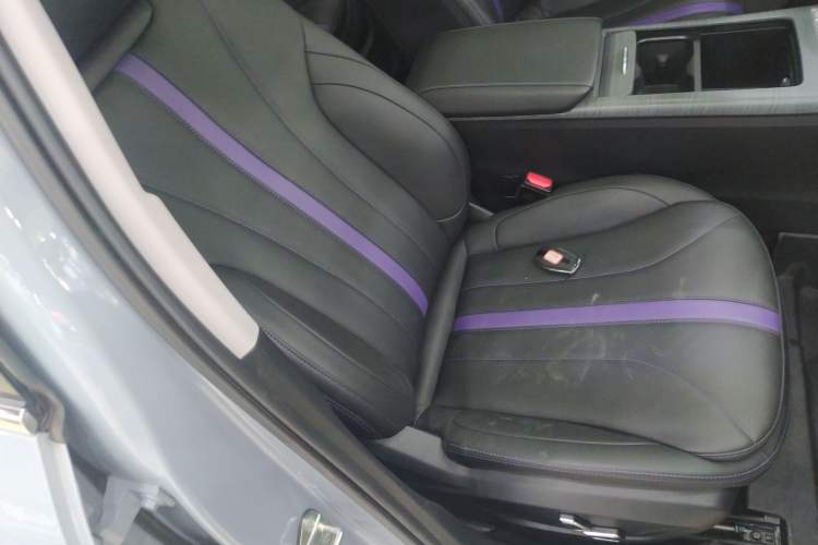 Used Geely Auto Preface 2024 Zhiqing 1.5TD Galaxy Edition Right Front Seat