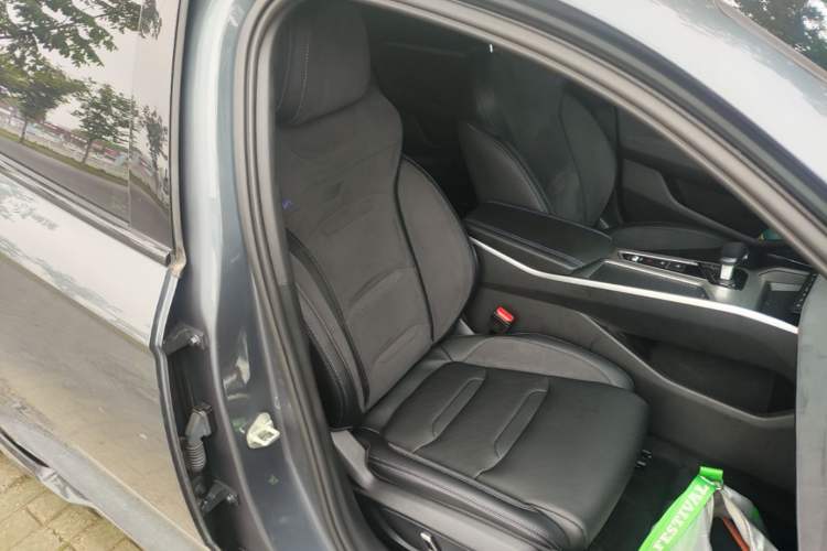 Used Geely Auto Preface 2024 2.0TD Qingyun Edition Right Front Seat