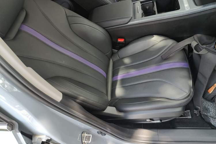 Used Geely Auto Preface 2024 Zhiqing 1.5TD Galaxy Edition Right Front Seat