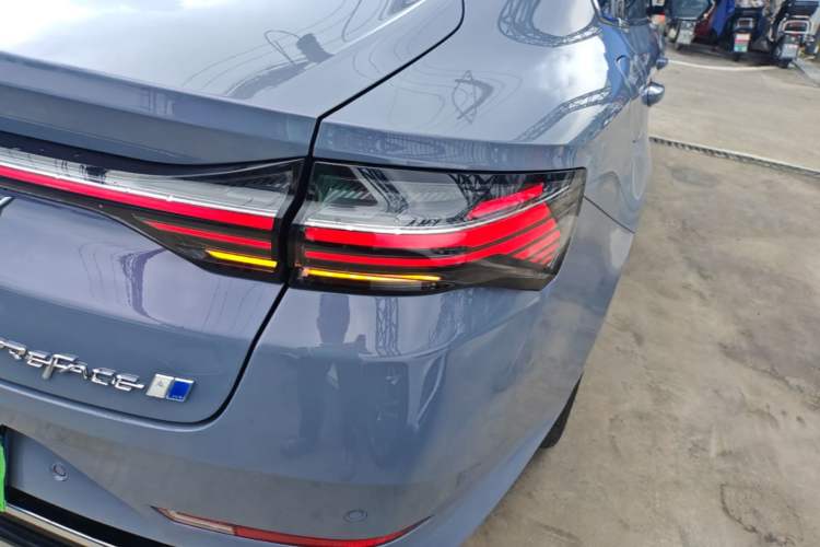 Used Geely Auto Preface 2024 Zhiqing 1.5TD Tiangong Edition Right Rear Taillight