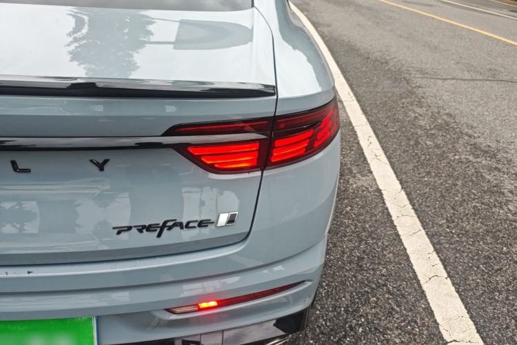 Used Geely Auto Preface 2024 2.0TD Xiaohan Edition Right Rear Taillight