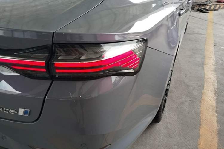Used Geely Auto Preface 2024 Zhiqing 1.5TD Tiangong Edition Right Rear Taillight