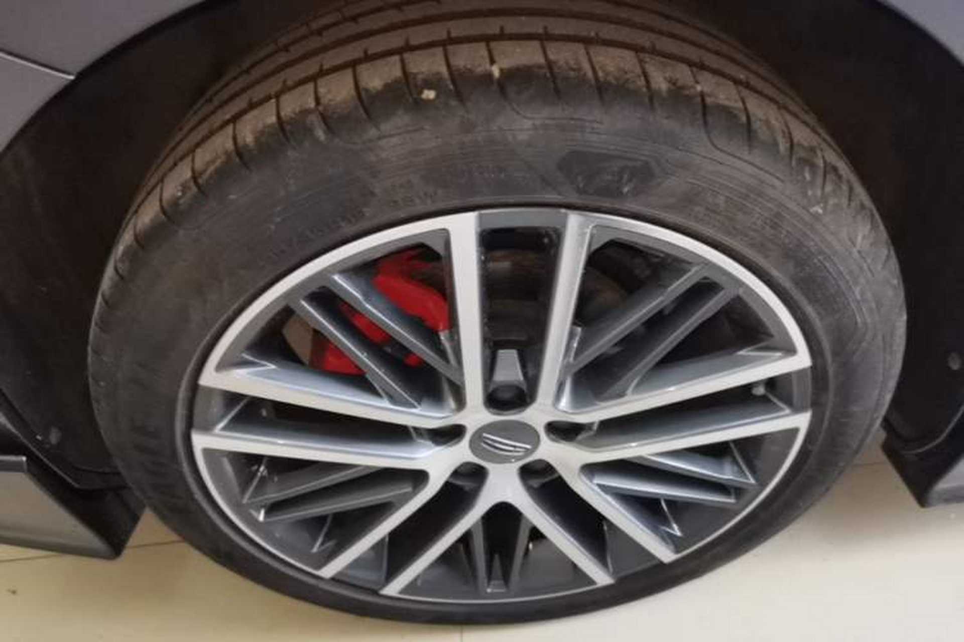Used Geely Auto Preface 2024 2.0TD Qingyun Edition Right Rear Wheel Hub