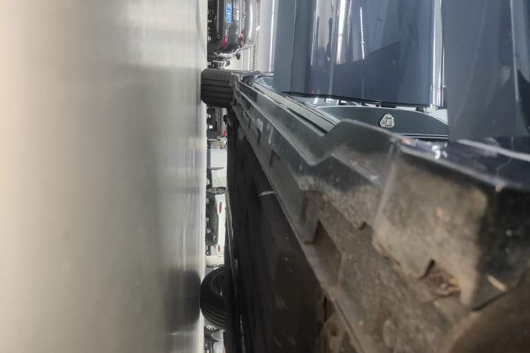 Used Geely Auto Preface 2024 2.0TD Qingyun Edition Right Side Sill