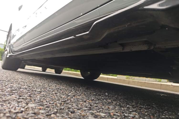 Used Geely Auto Preface 2024 2.0TD Xiaohan Edition Right Side Sill