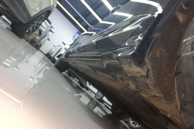Used Geely Auto Preface 2024 2.0TD Qingyun Edition Right Side Sill