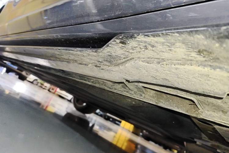 Used Geely Auto Preface 2024 2.0TD Qingyun Edition Right Side Sill