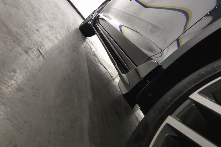 Used Geely Auto Preface 2024 2.0TD Qingyun Edition Right Side Sill