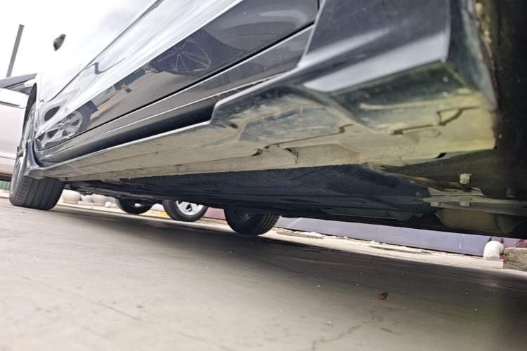 Used Geely Auto Preface 2024 2.0TD Qingyun Edition Right Side Sill