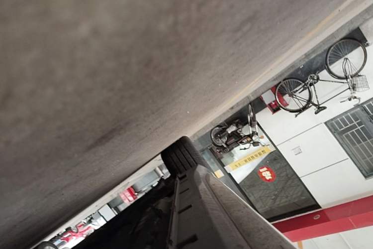 Used Geely Auto Preface 2024 Zhiqing 1.5TD Tiangong Edition Right Side Sill