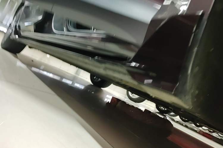 Used Geely Auto Preface 2024 2.0TD Qingyun Edition Right Side Sill