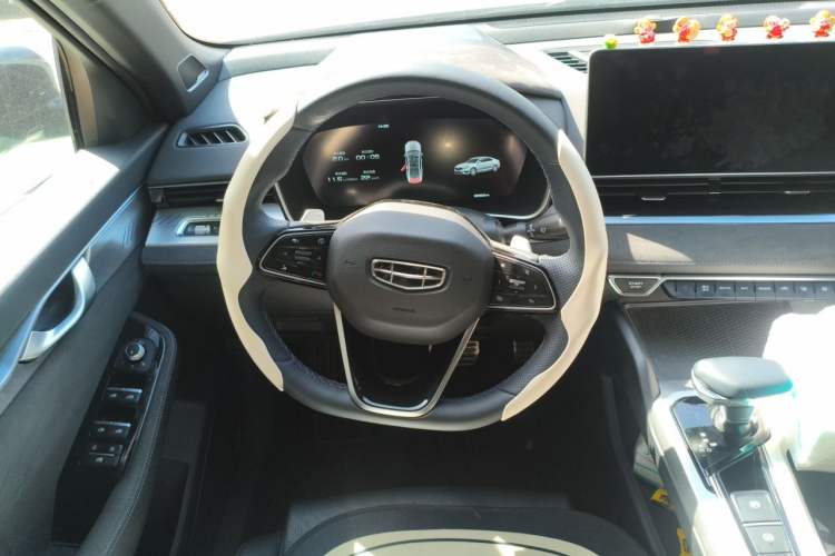 Used Geely Auto Preface 2024 2.0TD Qingyun Edition Steering Wheel