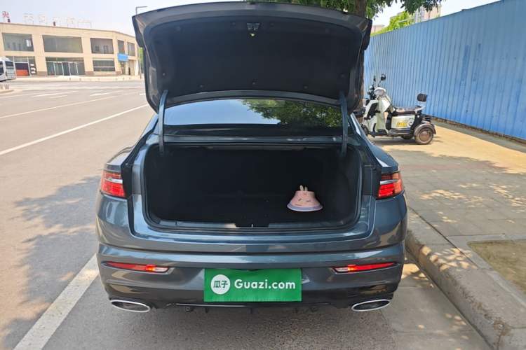 Used Geely Auto Preface 2024 1.5TD Dragon Edition Trunk