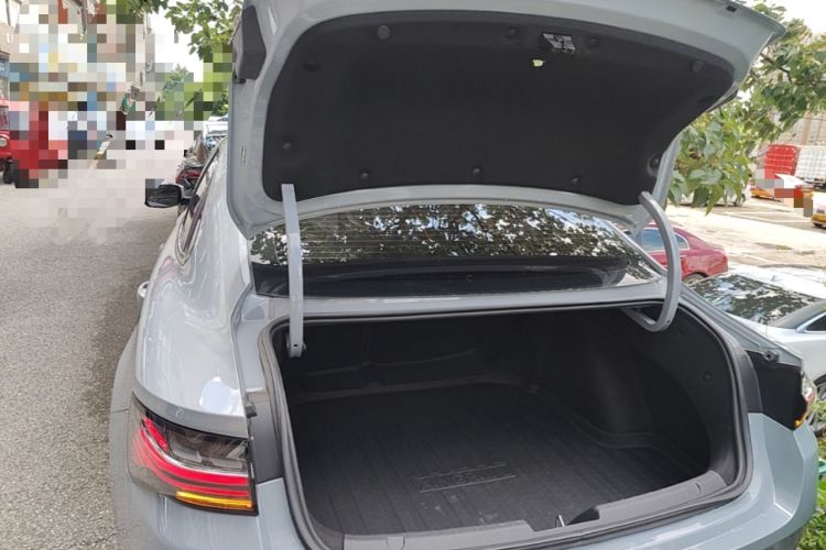 Used Geely Auto Preface 2024 Zhiqing 1.5TD Galaxy Edition Trunk