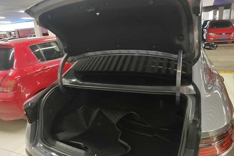 Used Geely Auto Preface 2024 2.0TD Qingyun Edition Trunk