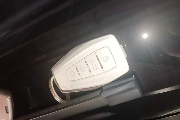 Used Geely Auto Preface 2024 2.0TD Qingyun Edition Vehicle Key