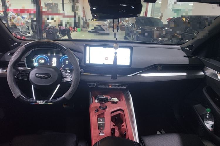 Used Geely Auto Preface 2024 2.0TD Qingyun Edition Center Console