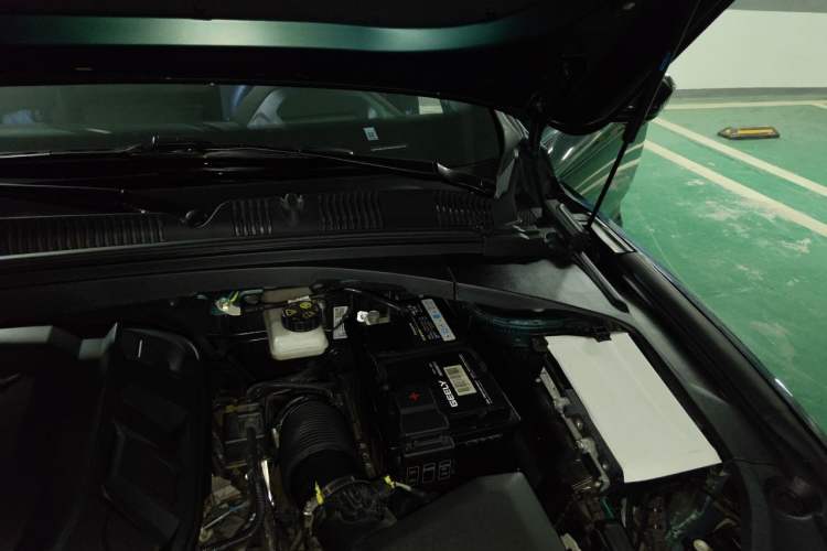 Used Geely Auto Preface 2024 2.0TD Xiaohan Edition Engine Bay Left
