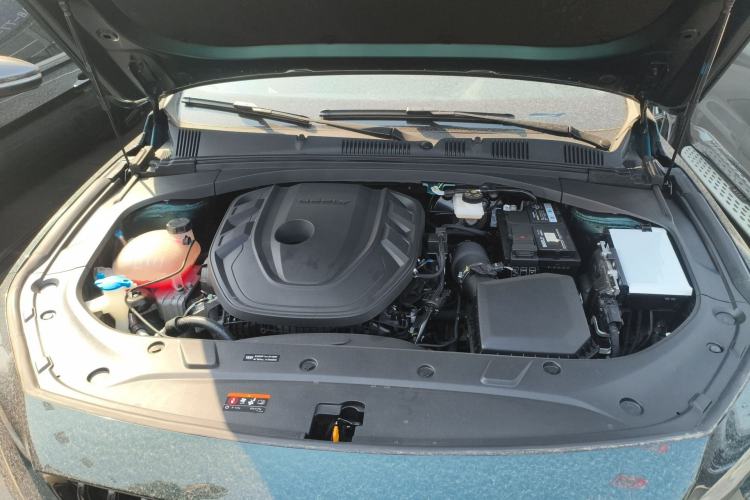 Used Geely Auto Preface 2024 2.0TD Qingyun Edition Engine Bay
