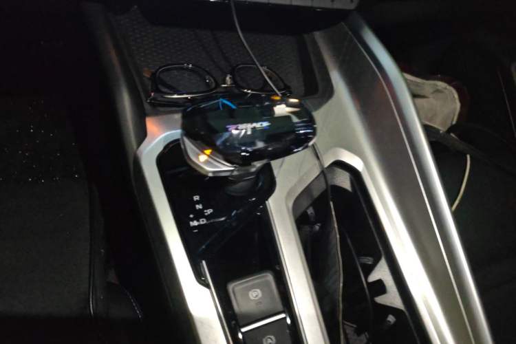 Used Geely Auto Preface 2024 2.0TD Qingyun Edition Gear Lever