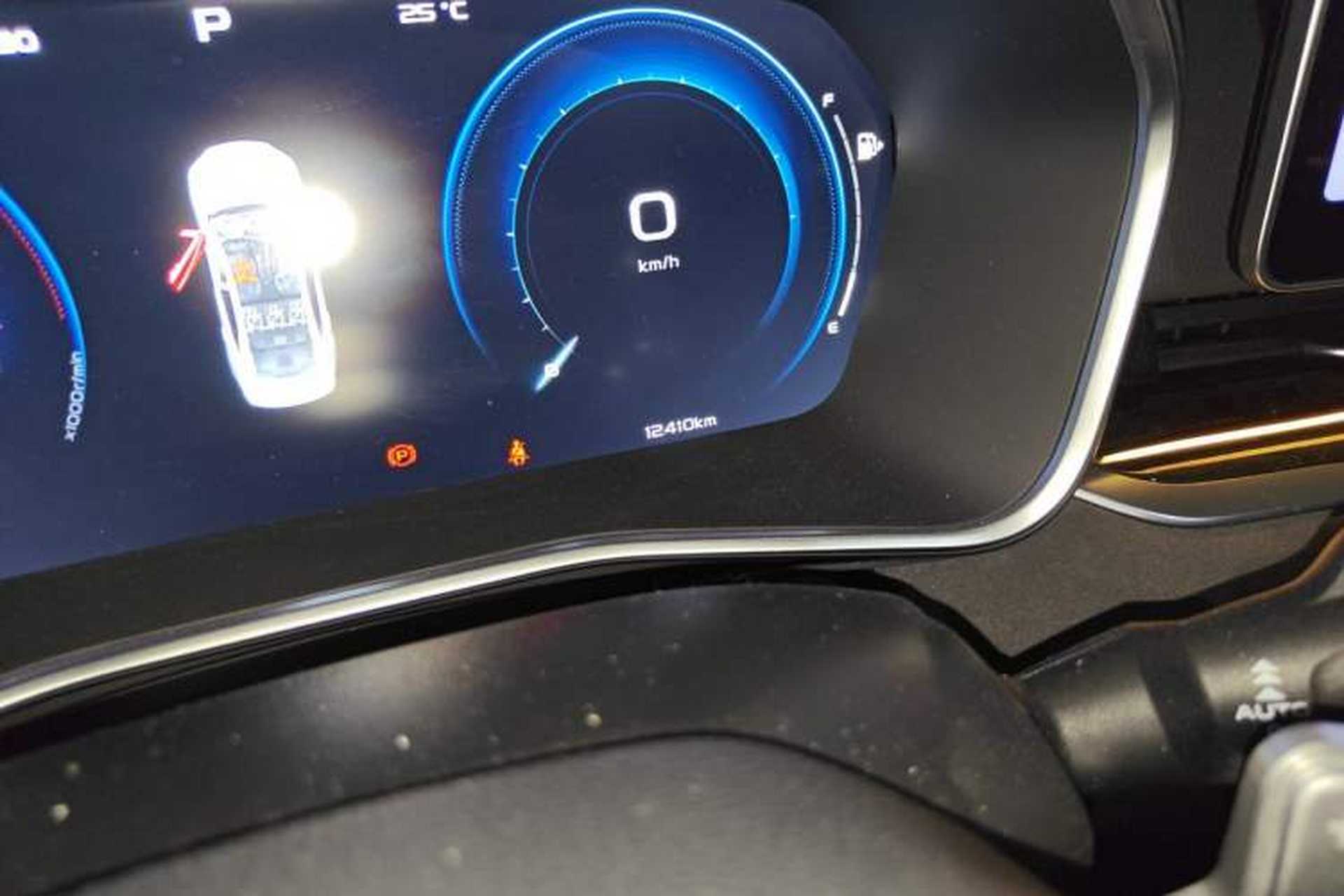 Used Geely Auto Preface 2024 2.0TD Xiaohan Edition Odometer Close Up
