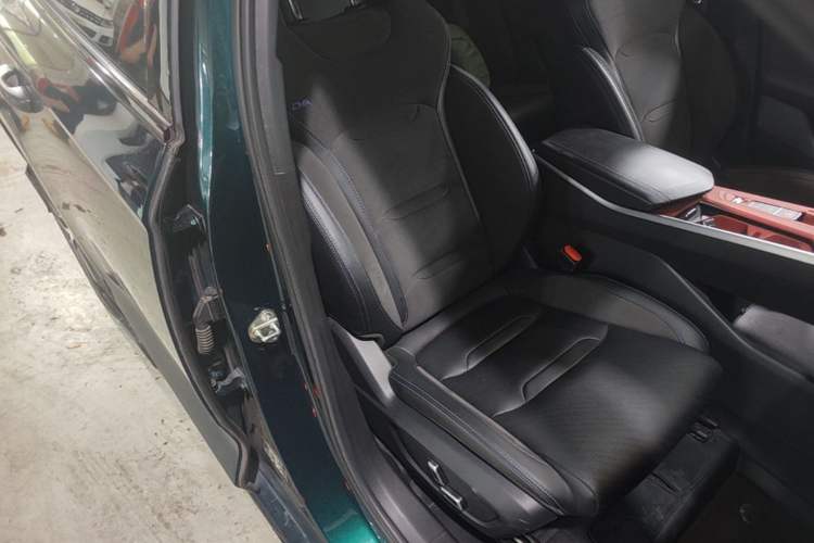 Used Geely Auto Preface 2024 2.0TD Qingyun Edition Right Front Seat