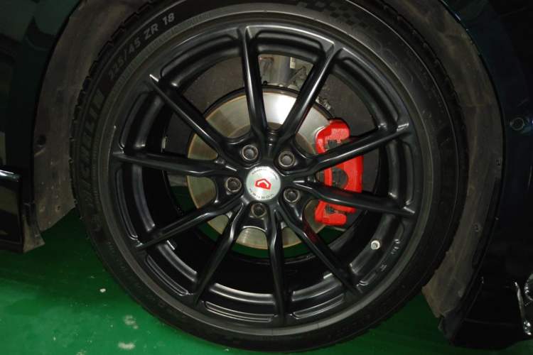 Used Geely Auto Preface 2024 2.0TD Xiaohan Edition Right Front Wheel Hub