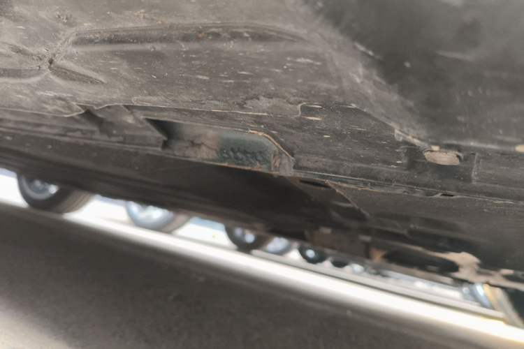 Used Geely Auto Preface 2024 2.0TD Qingyun Edition Right Side Sill