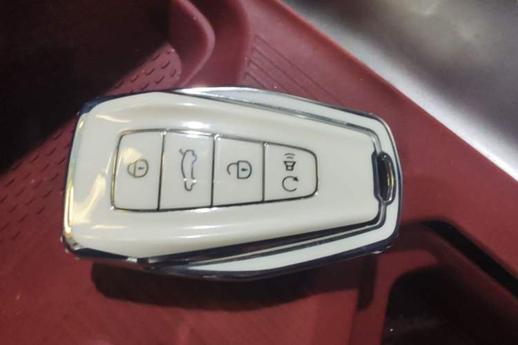 Used Geely Auto Preface 2024 2.0TD Qingyun Edition Vehicle Key