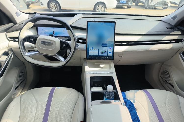 Used Geely Auto Preface 2024 Zhiqing 1.5TD Tiangong Edition Center Console