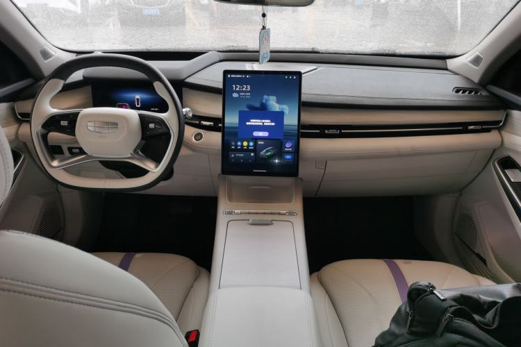 Used Geely Auto Preface 2024 Zhiqing 1.5TD Tiangong Edition Center Console