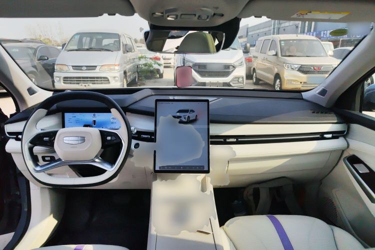Used Geely Auto Preface 2024 Zhiqing 1.5TD Tiangong Edition Center Console