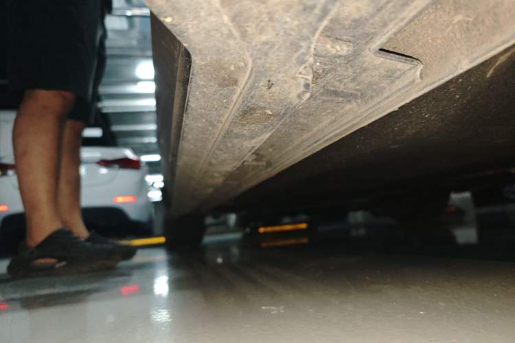 Used Geely Auto Preface 2024 2.0TD Qingyun Edition Chassis Front Right