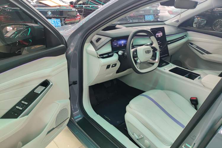 Used Geely Auto Preface 2024 Zhiqing 1.5TD Tiangong Edition Driver Seat