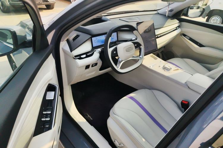 Used Geely Auto Preface 2024 Zhiqing 1.5TD Tiangong Edition Driver Seat