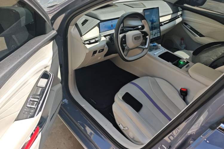 Used Geely Auto Preface 2024 Zhiqing 1.5TD Tiangong Edition Driver Seat