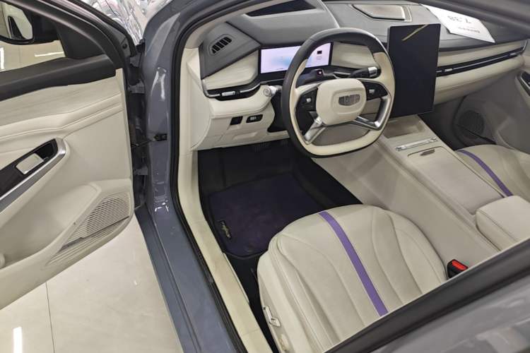 Used Geely Auto Preface 2024 Zhiqing 1.5TD Tiangong Edition Driver Seat