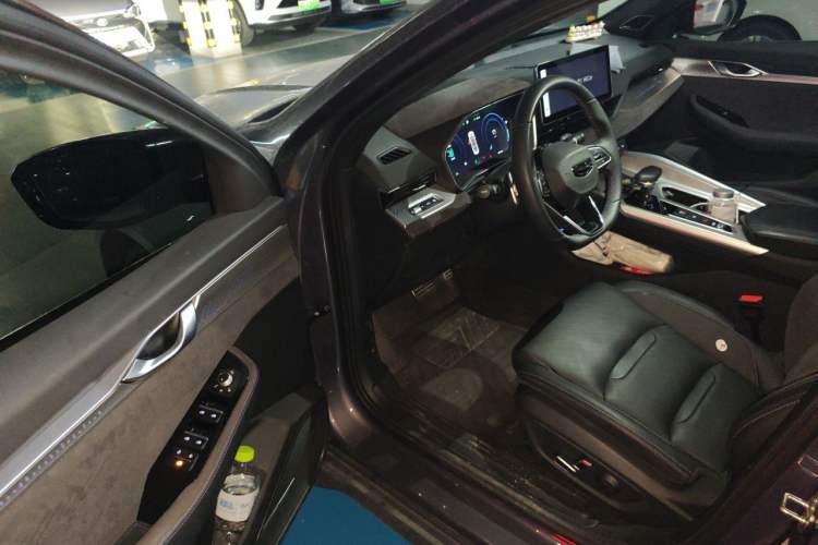 Used Geely Auto Preface 2024 2.0TD Qingyun Edition Driver Seat
