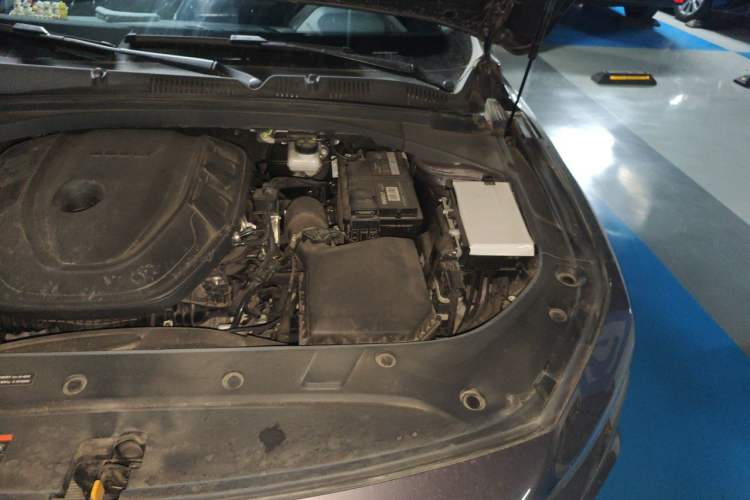 Used Geely Auto Preface 2024 2.0TD Qingyun Edition Engine Bay Left