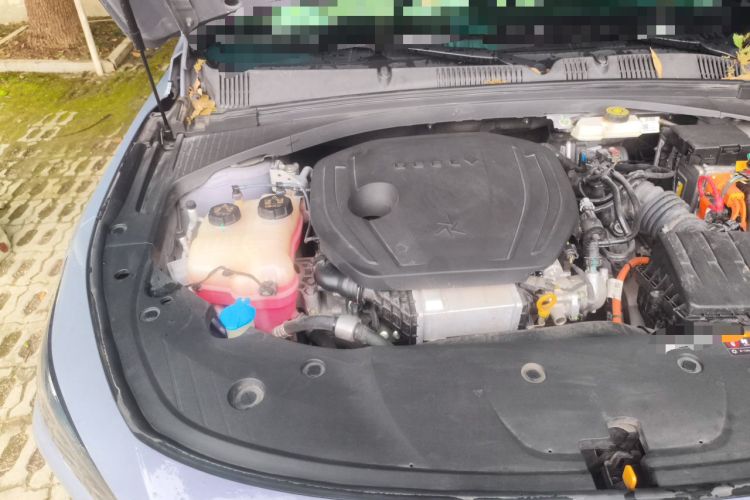 Used Geely Auto Preface 2024 Zhiqing 1.5TD Tiangong Edition Engine Bay Right