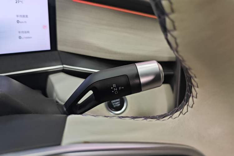 Used Geely Auto Preface 2024 Zhiqing 1.5TD Tiangong Edition Gear Lever