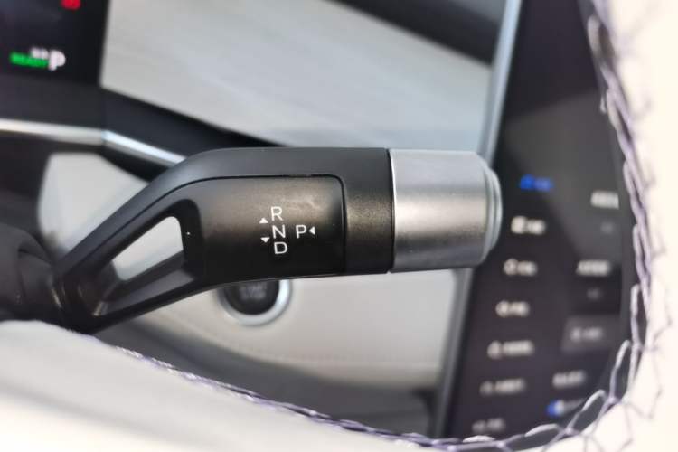 Used Geely Auto Preface 2024 Zhiqing 1.5TD Tiangong Edition Gear Lever