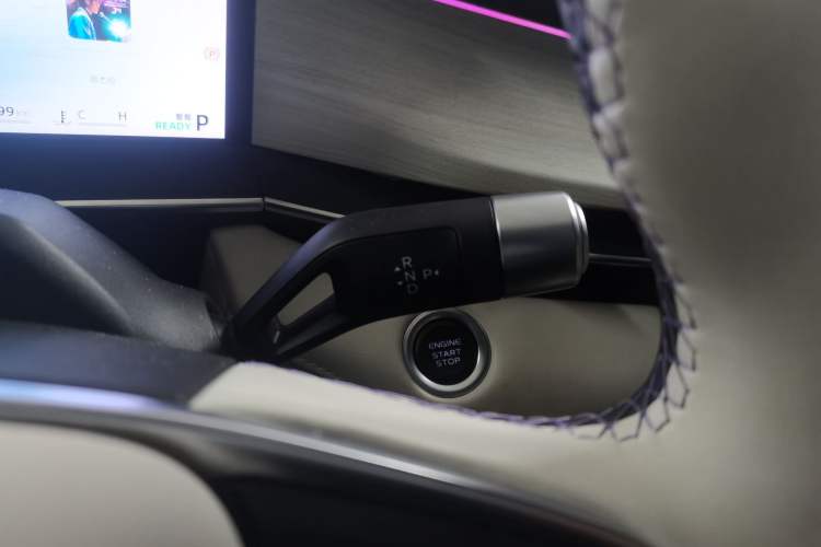 Used Geely Auto Preface 2024 Zhiqing 1.5TD Tiangong Edition Gear Lever