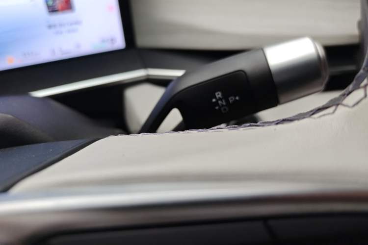 Used Geely Auto Preface 2024 Zhiqing 1.5TD Tiangong Edition Gear Lever