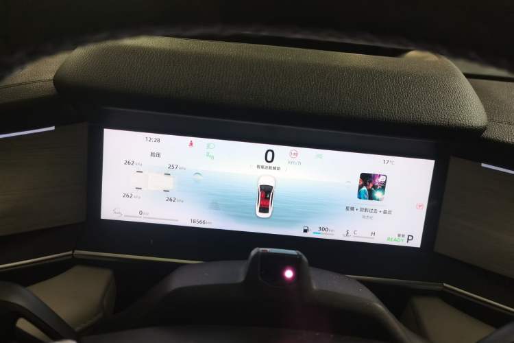 Used Geely Auto Preface 2024 Zhiqing 1.5TD Tiangong Edition Instrument Cluster