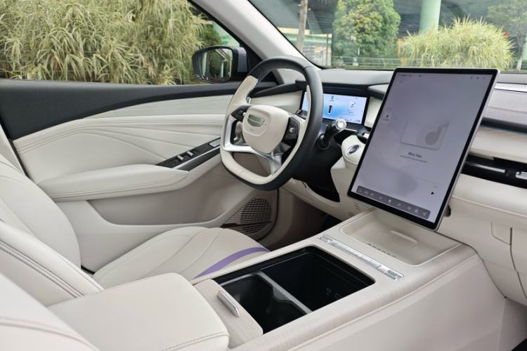 Used Geely Auto Preface 2024 Zhiqing 1.5TD Tiangong Edition Interior 3