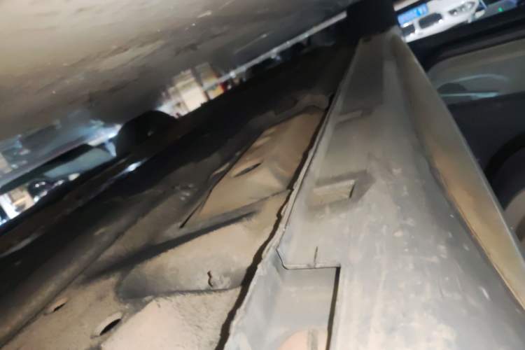 Used Geely Auto Preface 2024 Zhiqing 1.5TD Tiangong Edition Left Side Sill