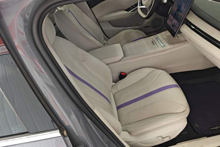 Used Geely Auto Preface 2024 Zhiqing 1.5TD Tiangong Edition Right Front Seat